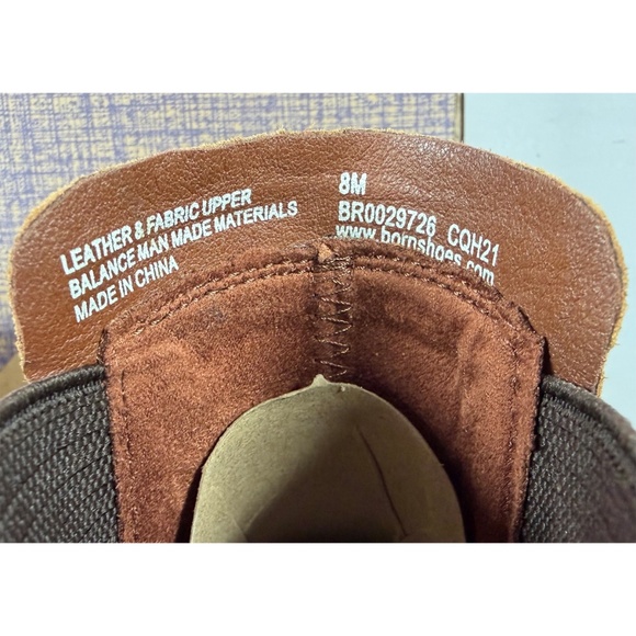 Børn Laney Rust Tobacco Distressed Sueded Leather Chelsea Bootie. Size 8 M - Picture 11 of 13